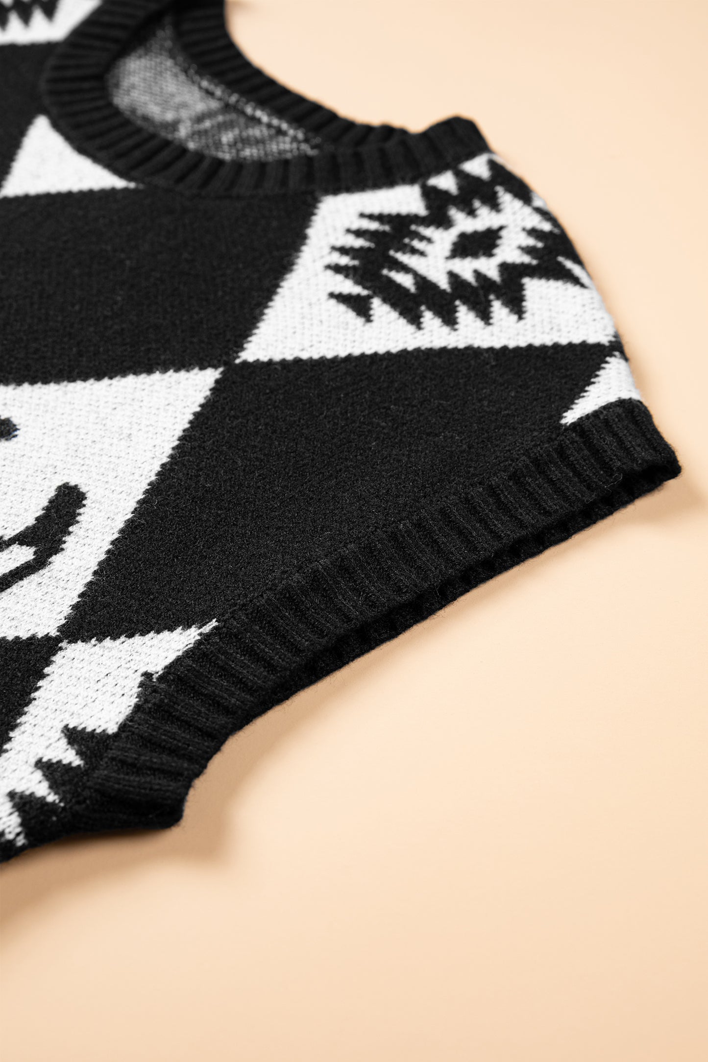 Black Retro Rhombus Western Print Drop Shoulder Short Sleeve Sweater